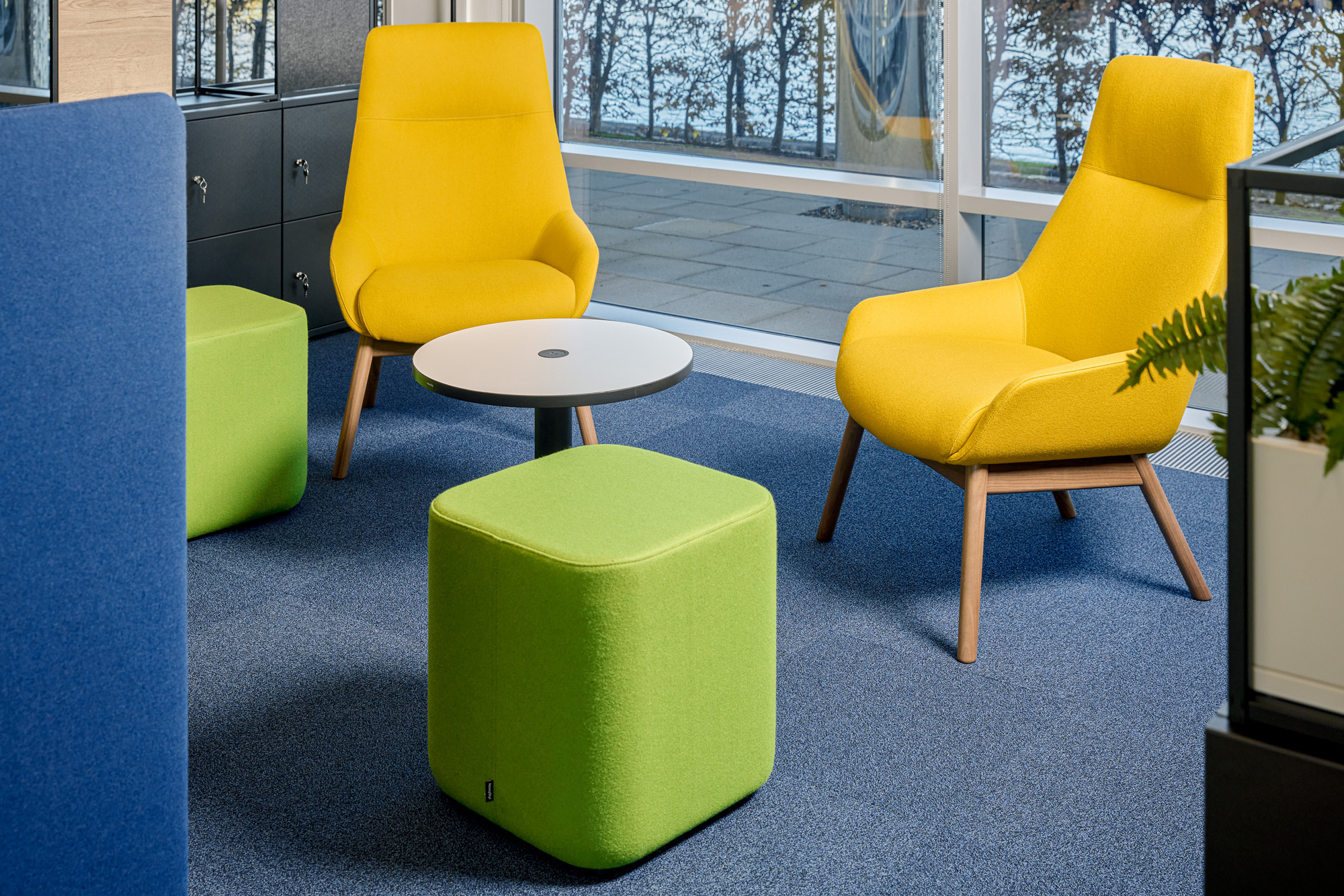 Modern Office Breakout Seating - Doncaster Keepmoat