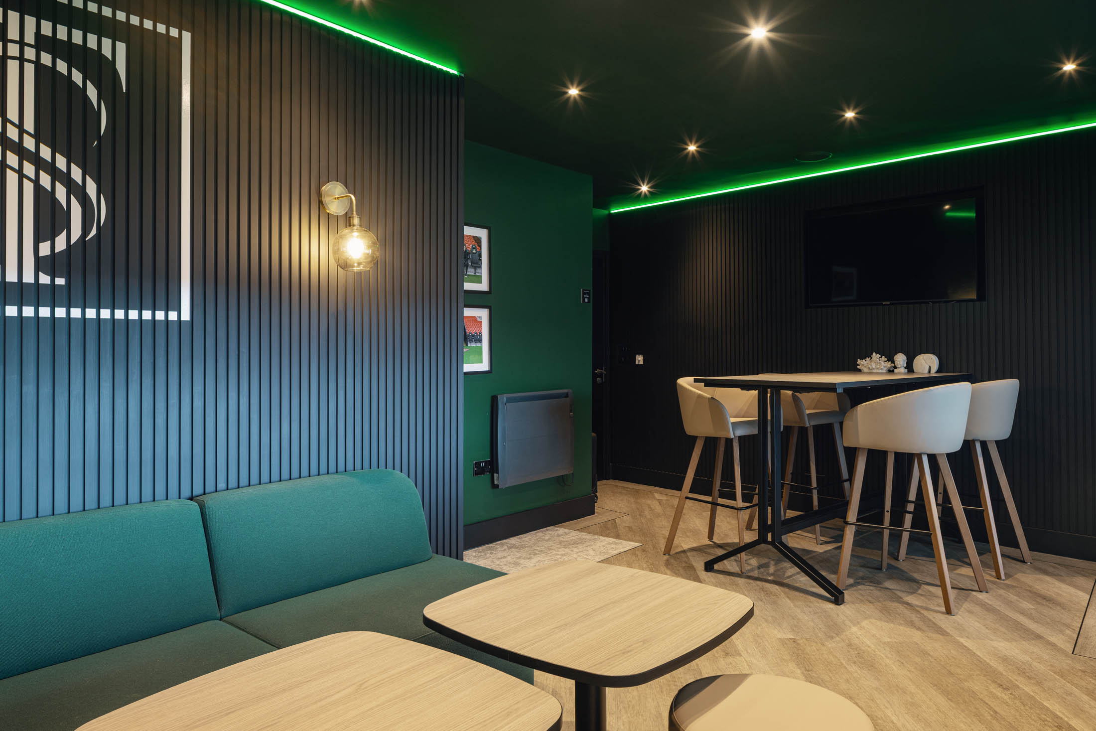 Modular seating and pouffes